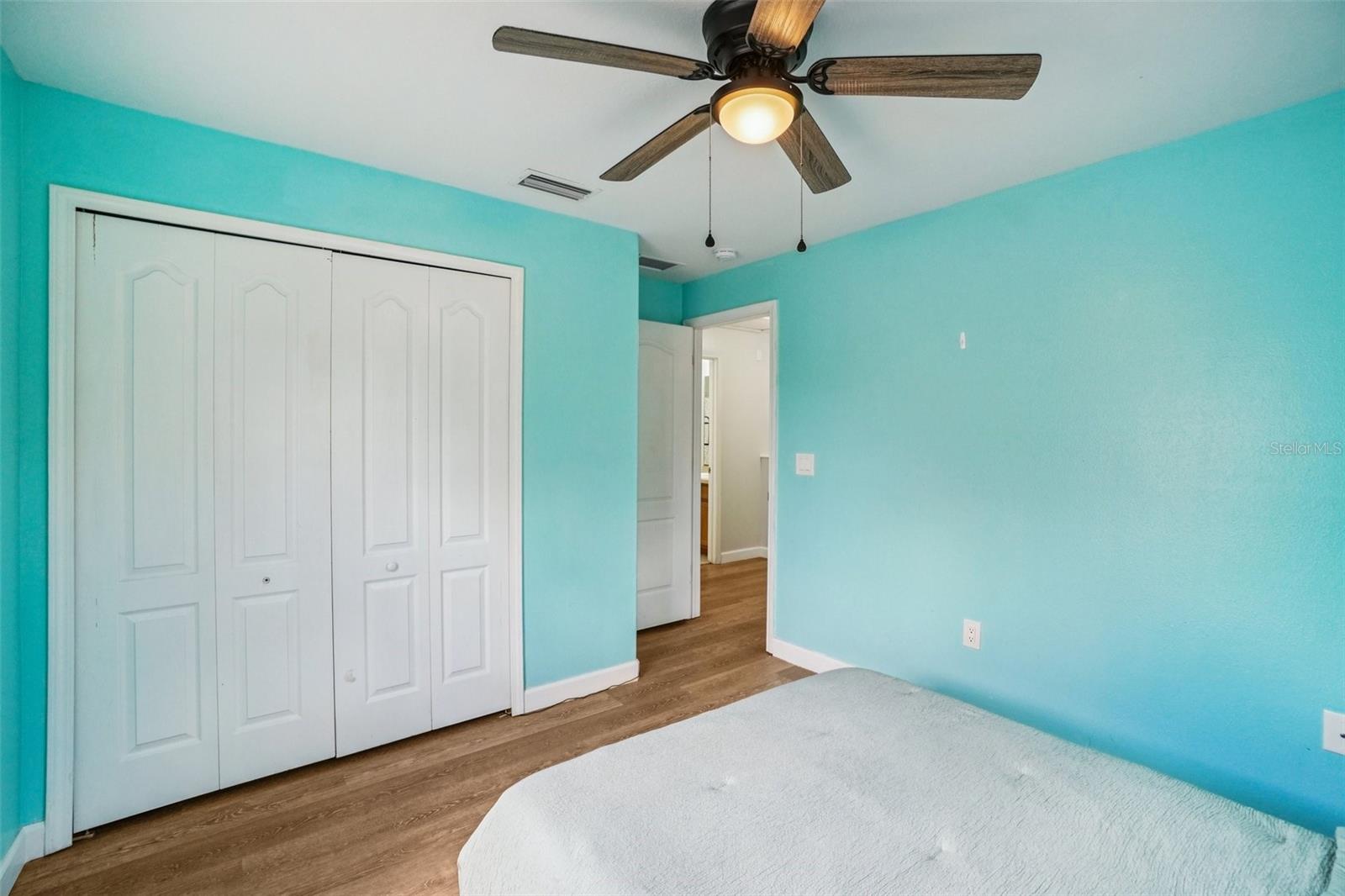 Image 18 of 32 For 12937 Trade Port Place