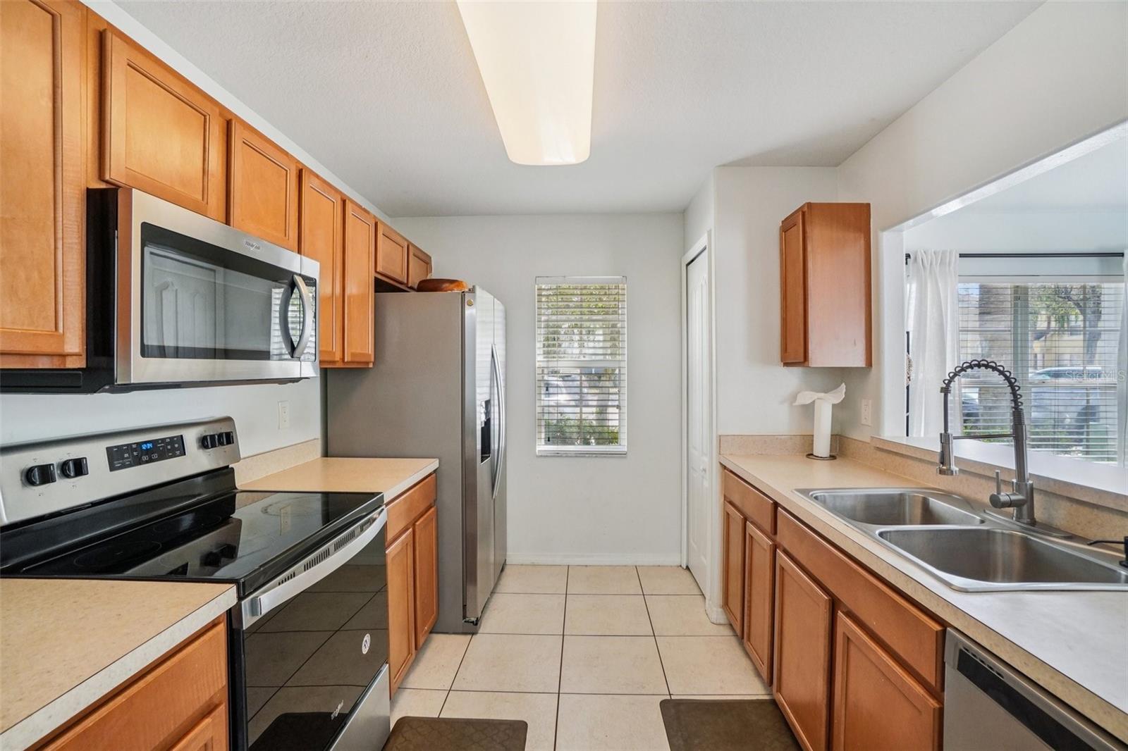 Image 2 of 32 For 12937 Trade Port Place