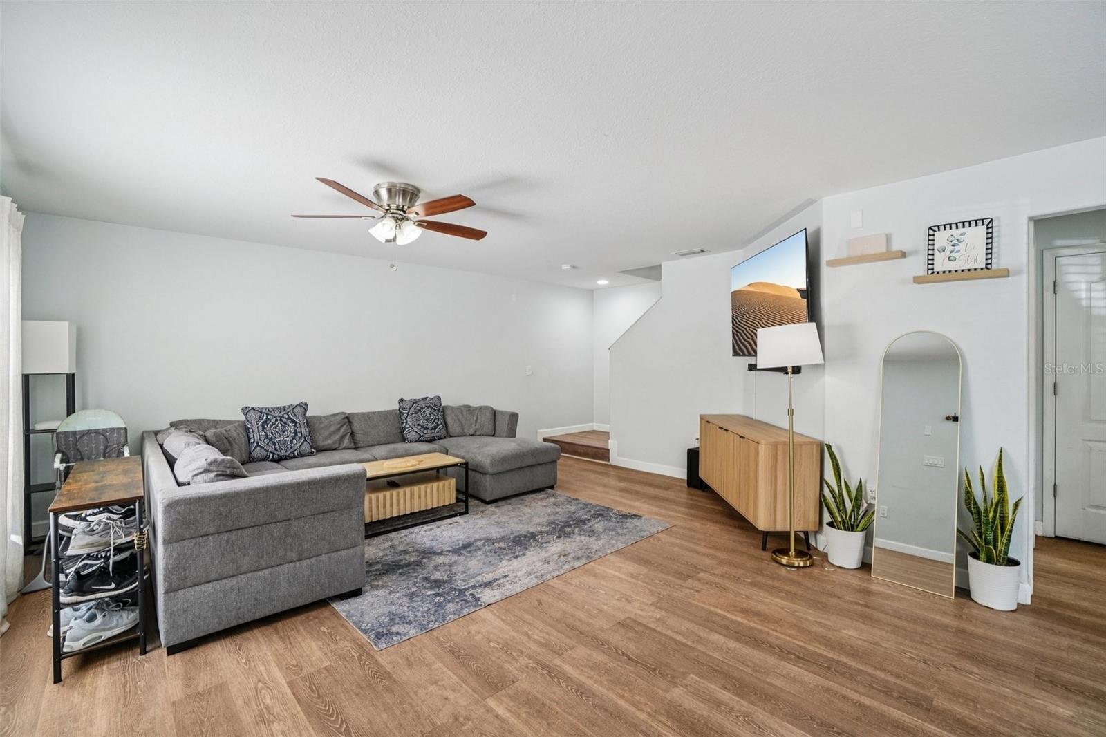 Image 9 of 32 For 12937 Trade Port Place