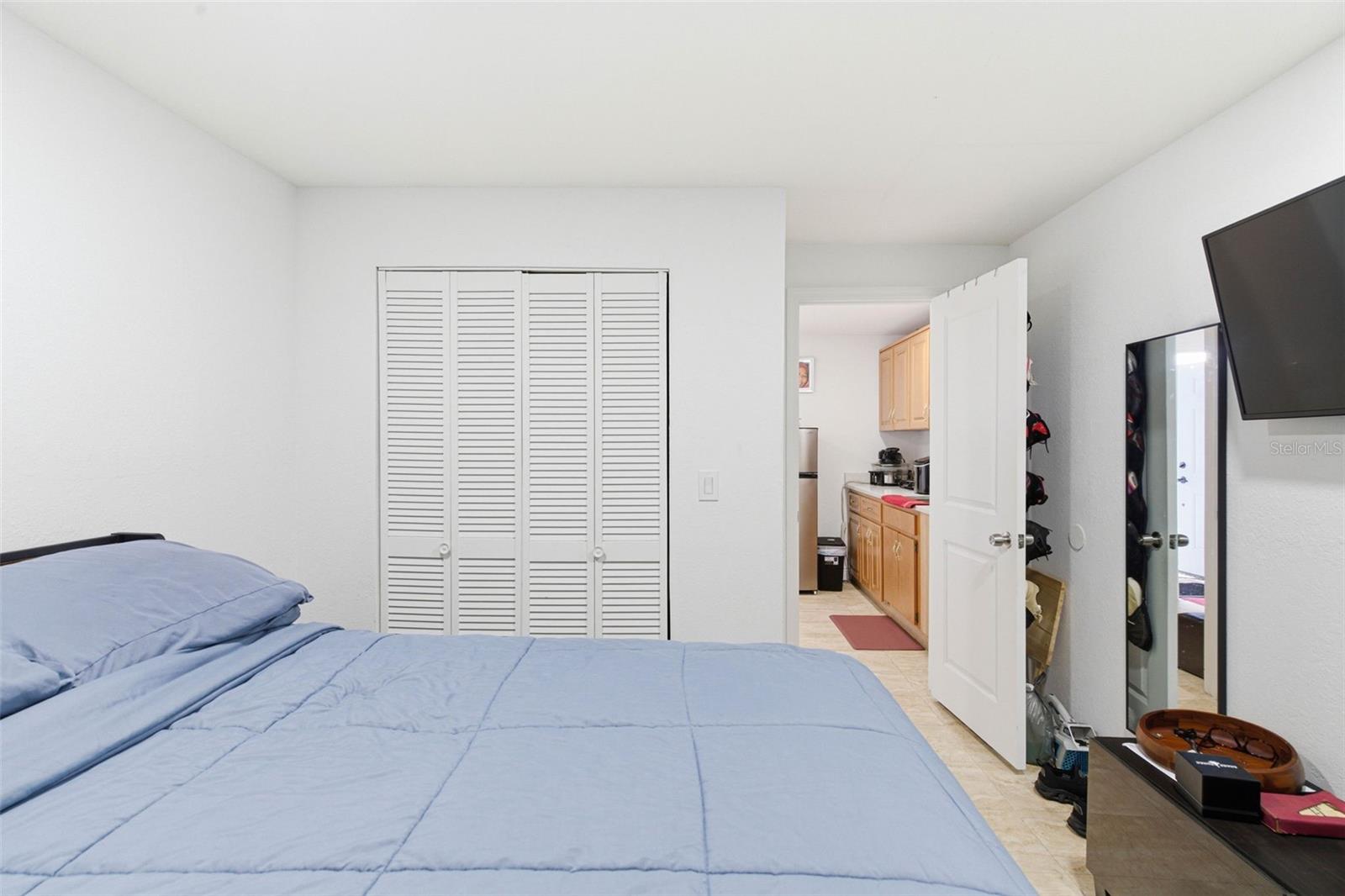 Image 18 of 60 For 2706 Powhatan Avenue