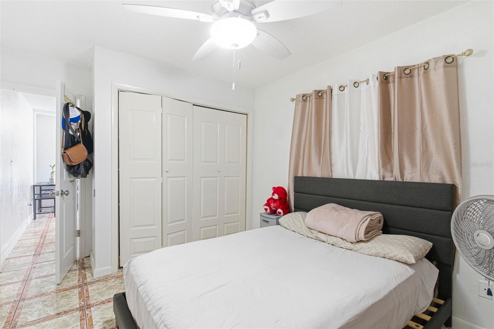 Image 26 of 60 For 2706 Powhatan Avenue