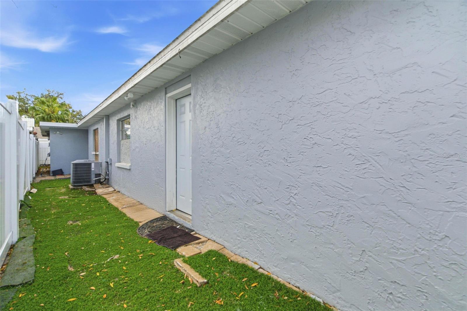 Image 30 of 60 For 2706 Powhatan Avenue