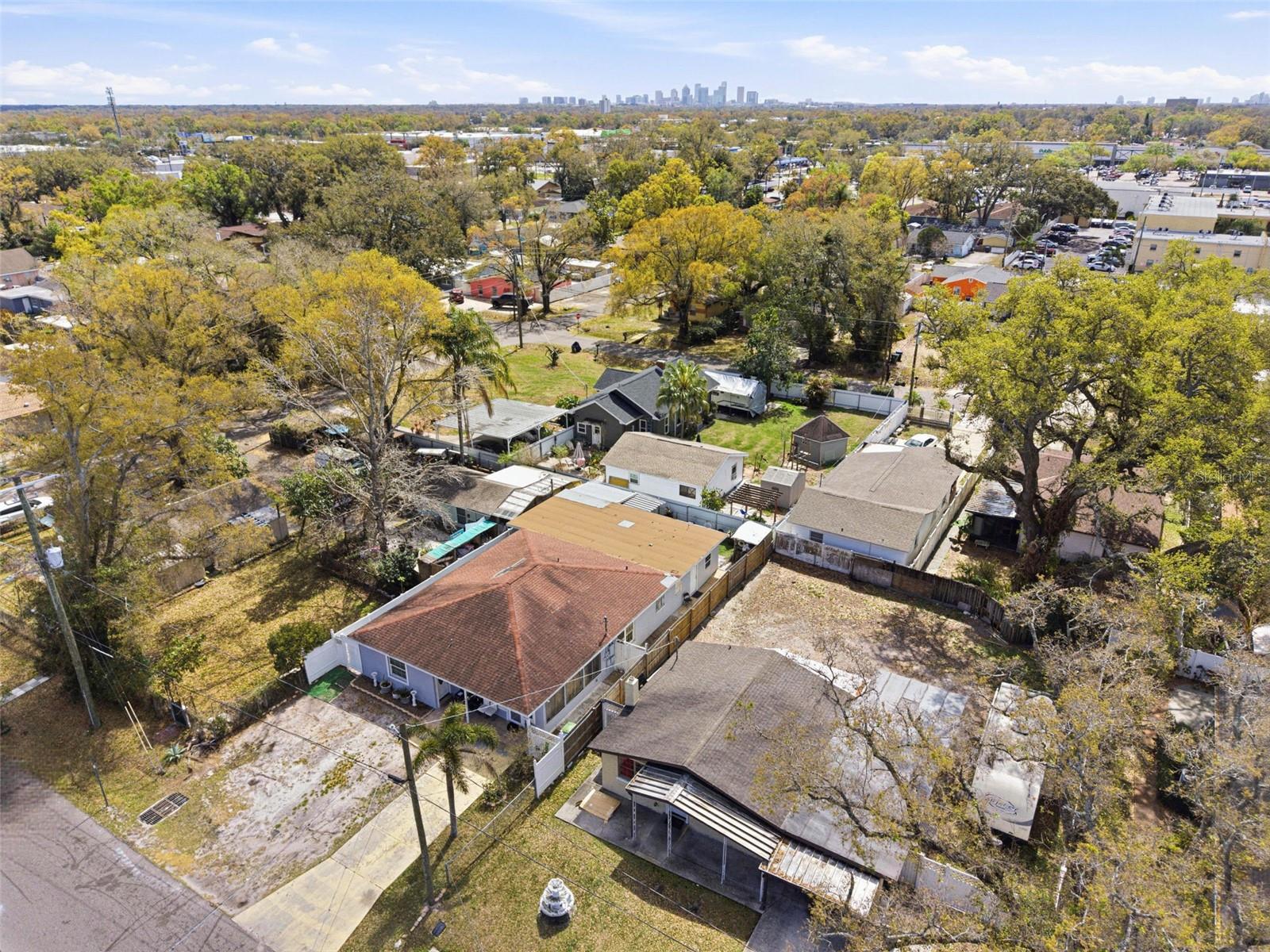 Image 4 of 60 For 2706 Powhatan Avenue