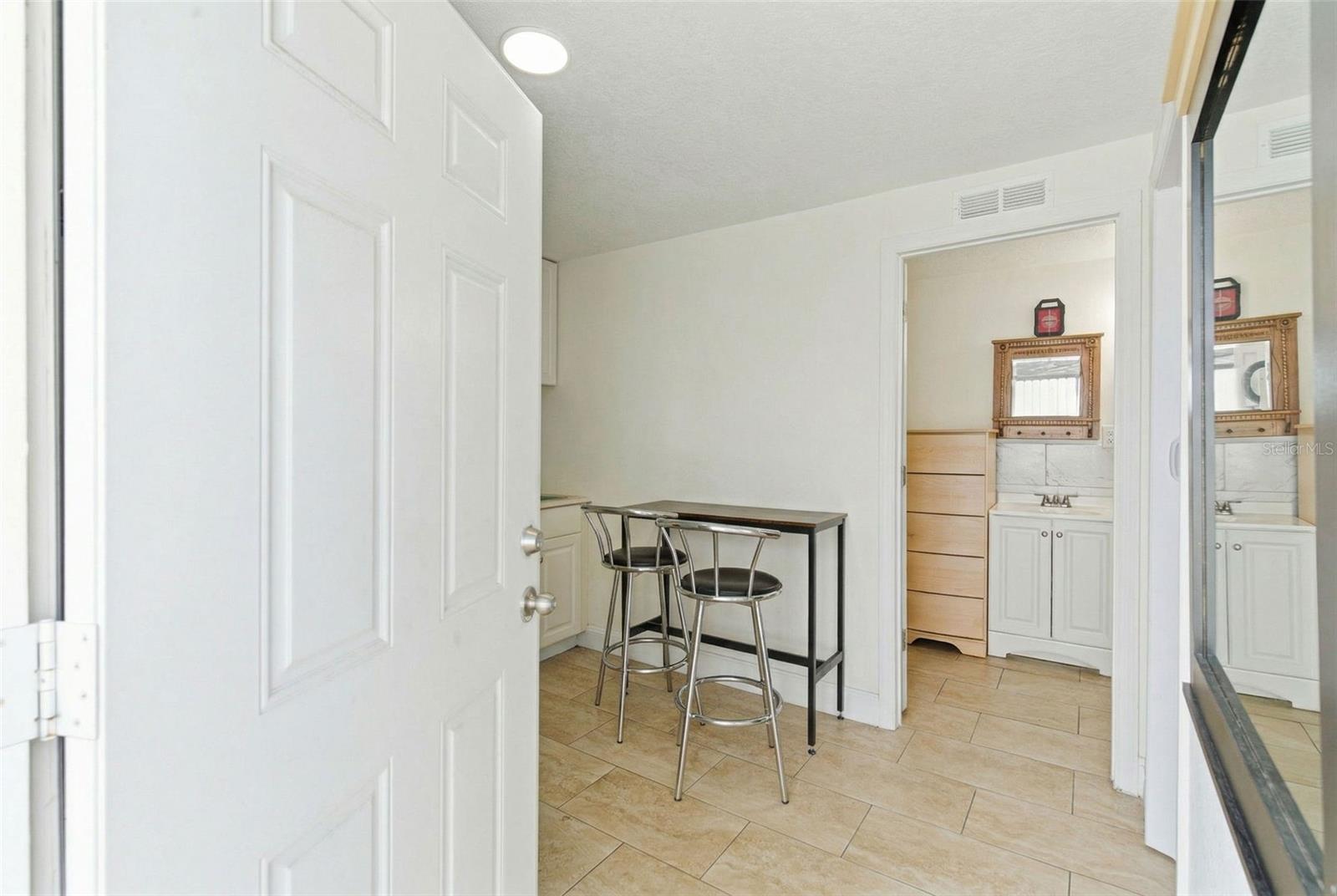 Image 43 of 60 For 2706 Powhatan Avenue