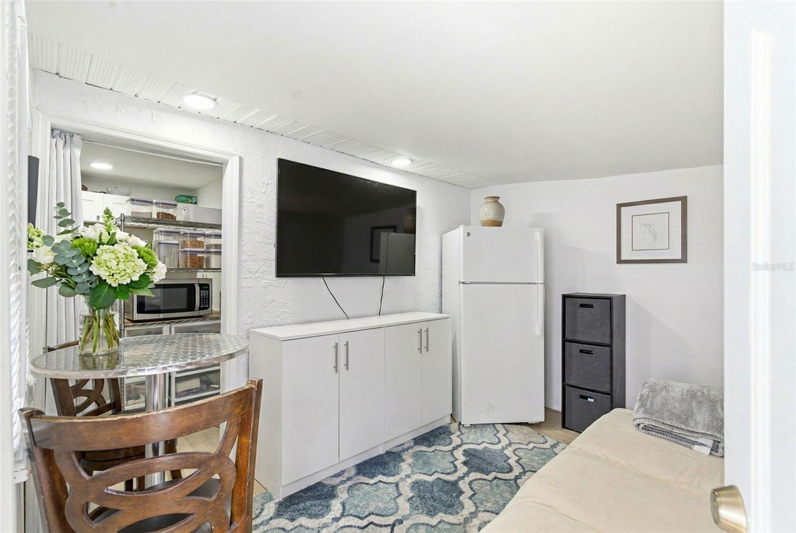 Image 49 of 60 For 2706 Powhatan Avenue