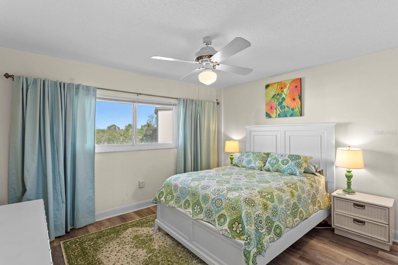 Image 15 of 23 For 1200 Shore Drive Ne 407