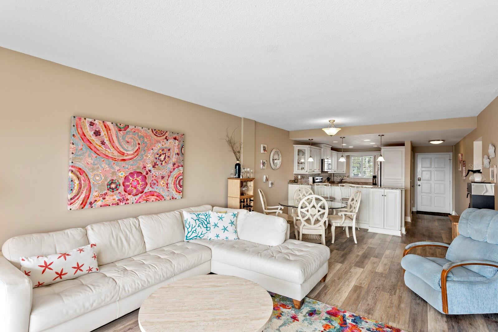 Image 3 of 23 For 1200 Shore Drive Ne 407