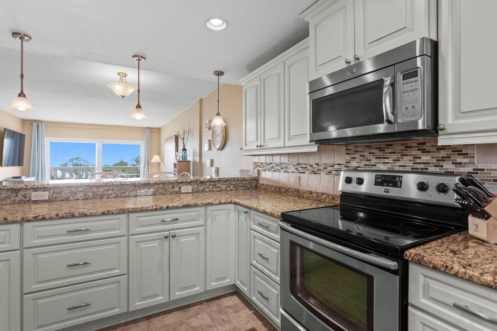 Image 8 of 23 For 1200 Shore Drive Ne 407