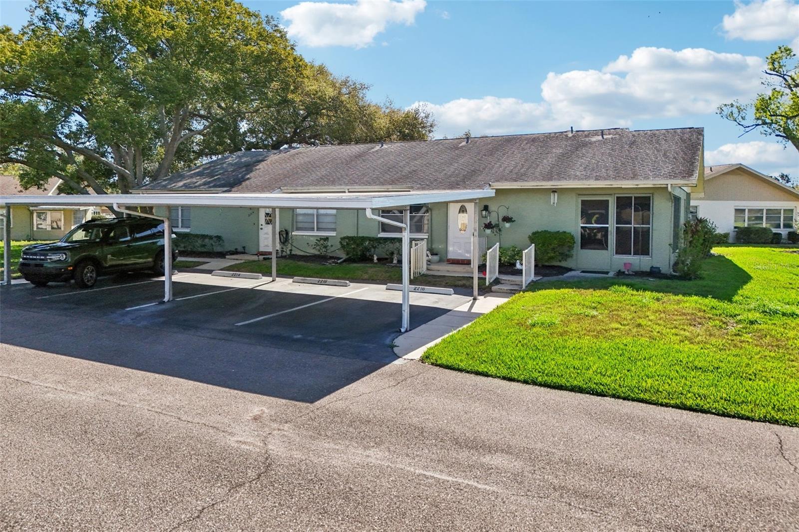 Details for 2216 Grenadier Drive, SUN CITY CENTER, FL 33573