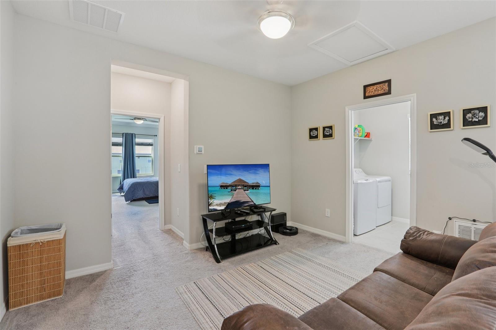 Image 13 of 33 For 32010 Blue Passing Loop