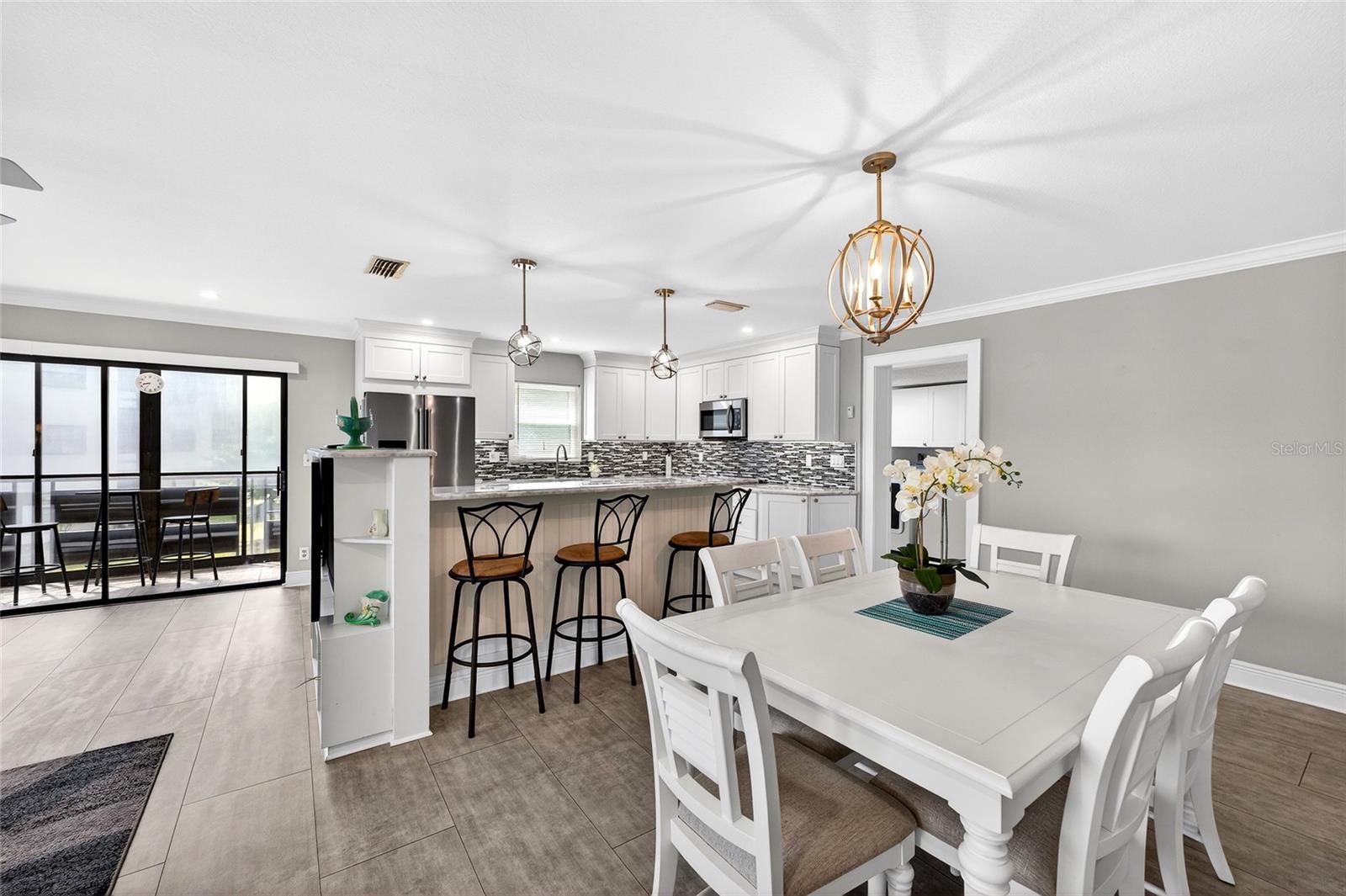 Image 17 of 65 For 6190 80th Street N 211