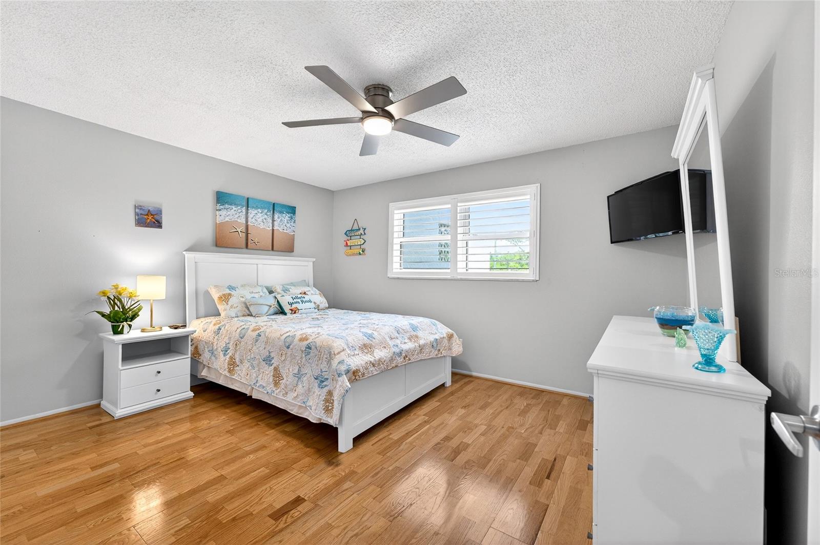 Image 31 of 65 For 6190 80th Street N 211