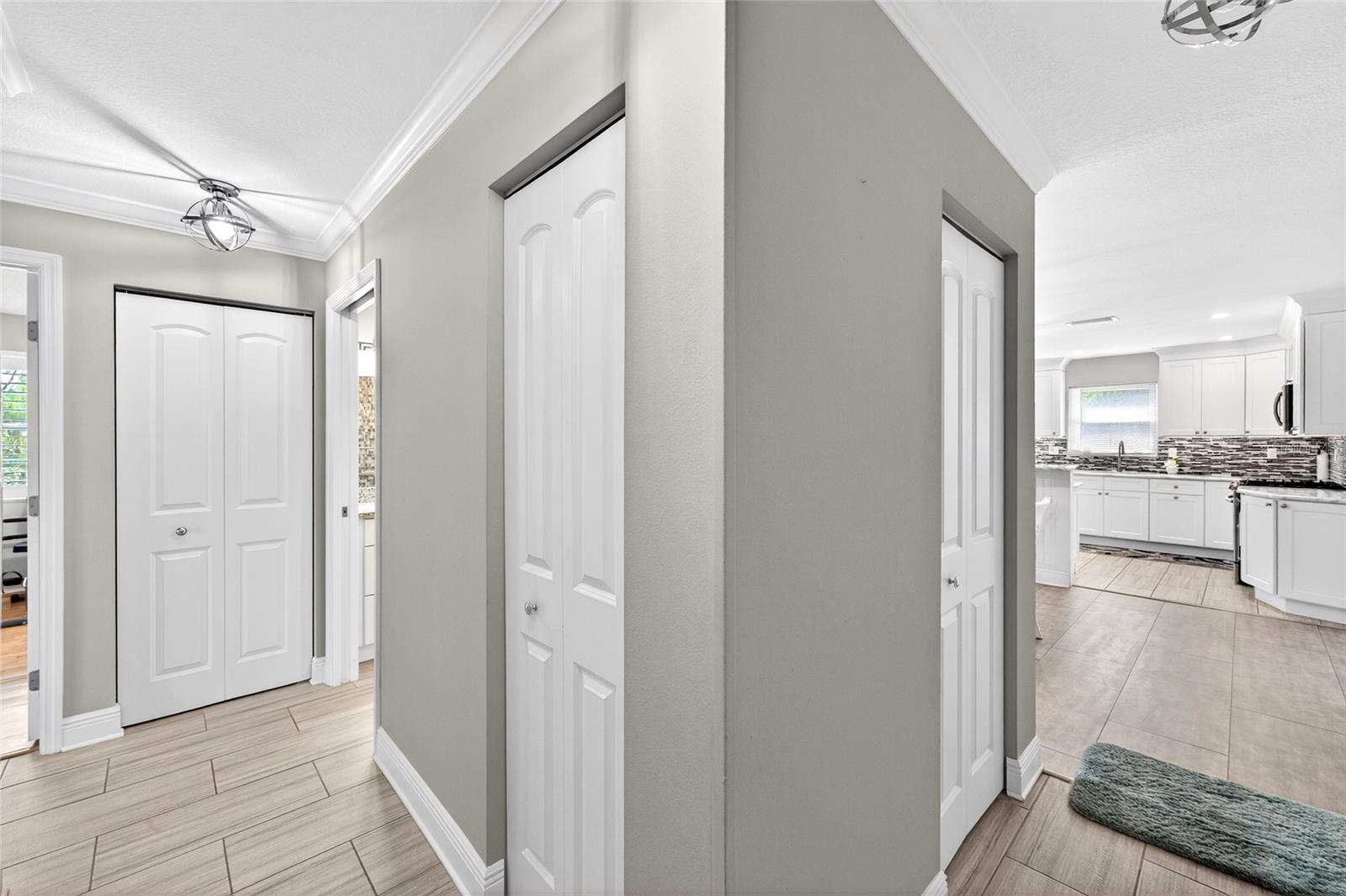 Image 4 of 65 For 6190 80th Street N 211