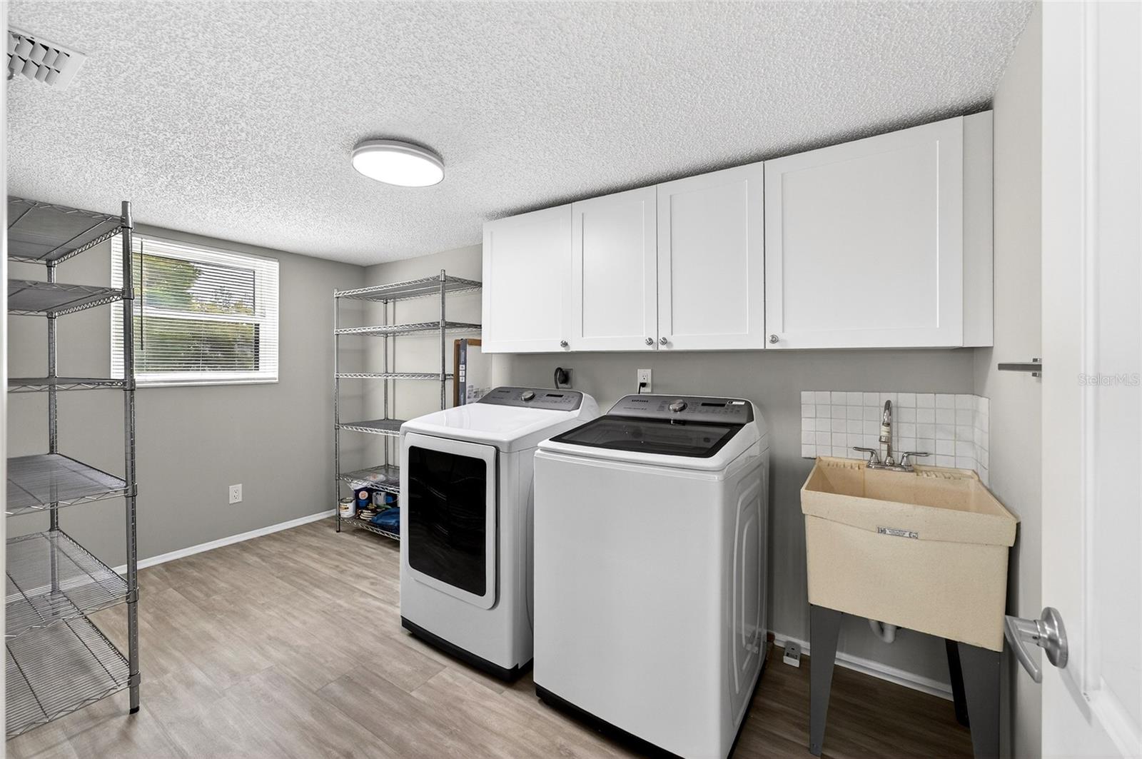 Image 6 of 65 For 6190 80th Street N 211