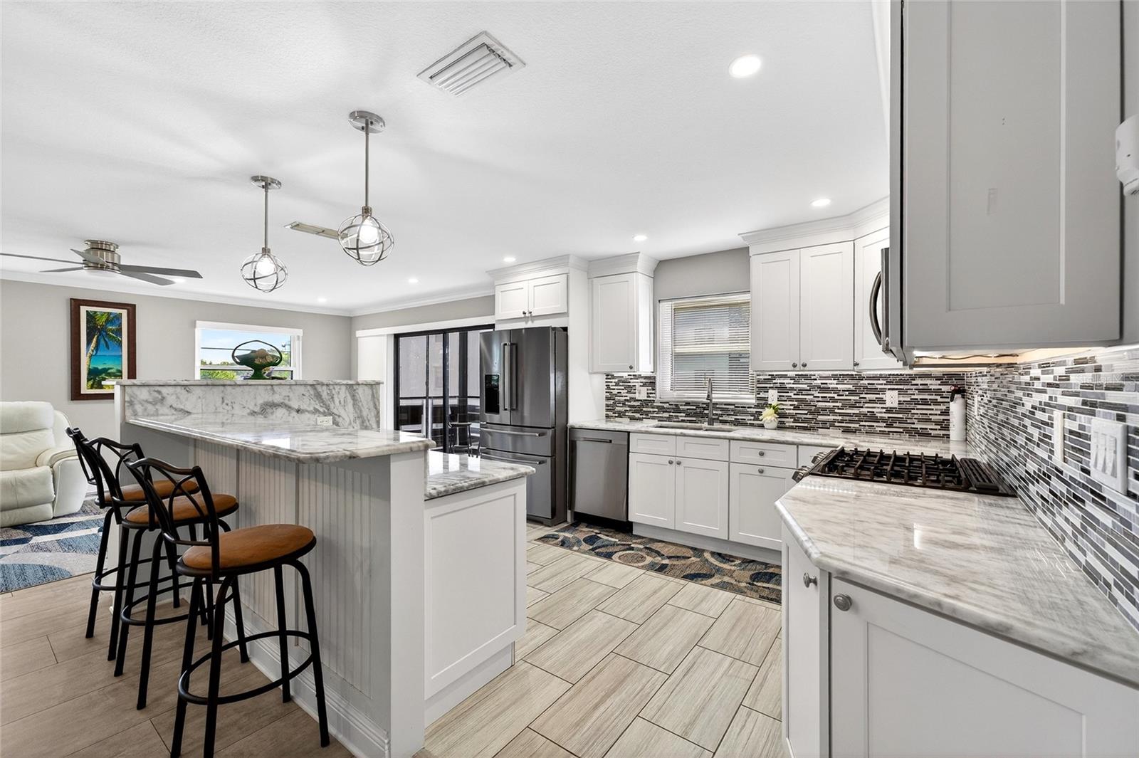 Image 8 of 65 For 6190 80th Street N 211