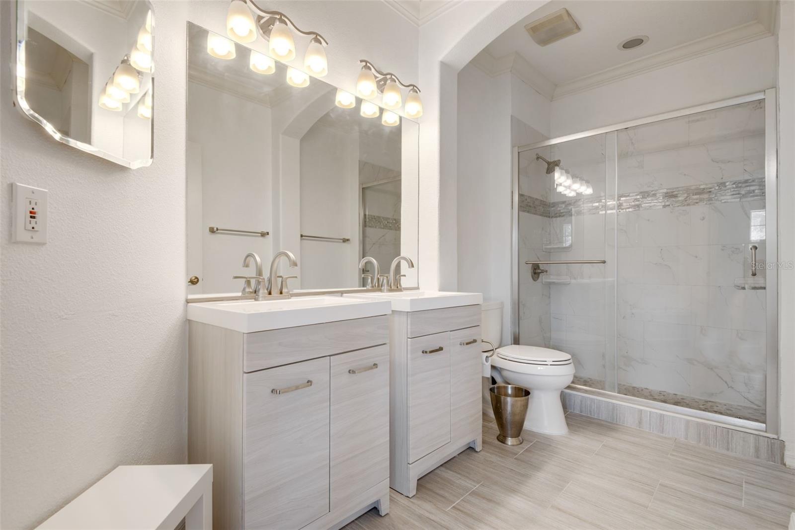 Image 16 of 24 For 14608 Mirabelle Vista Circle