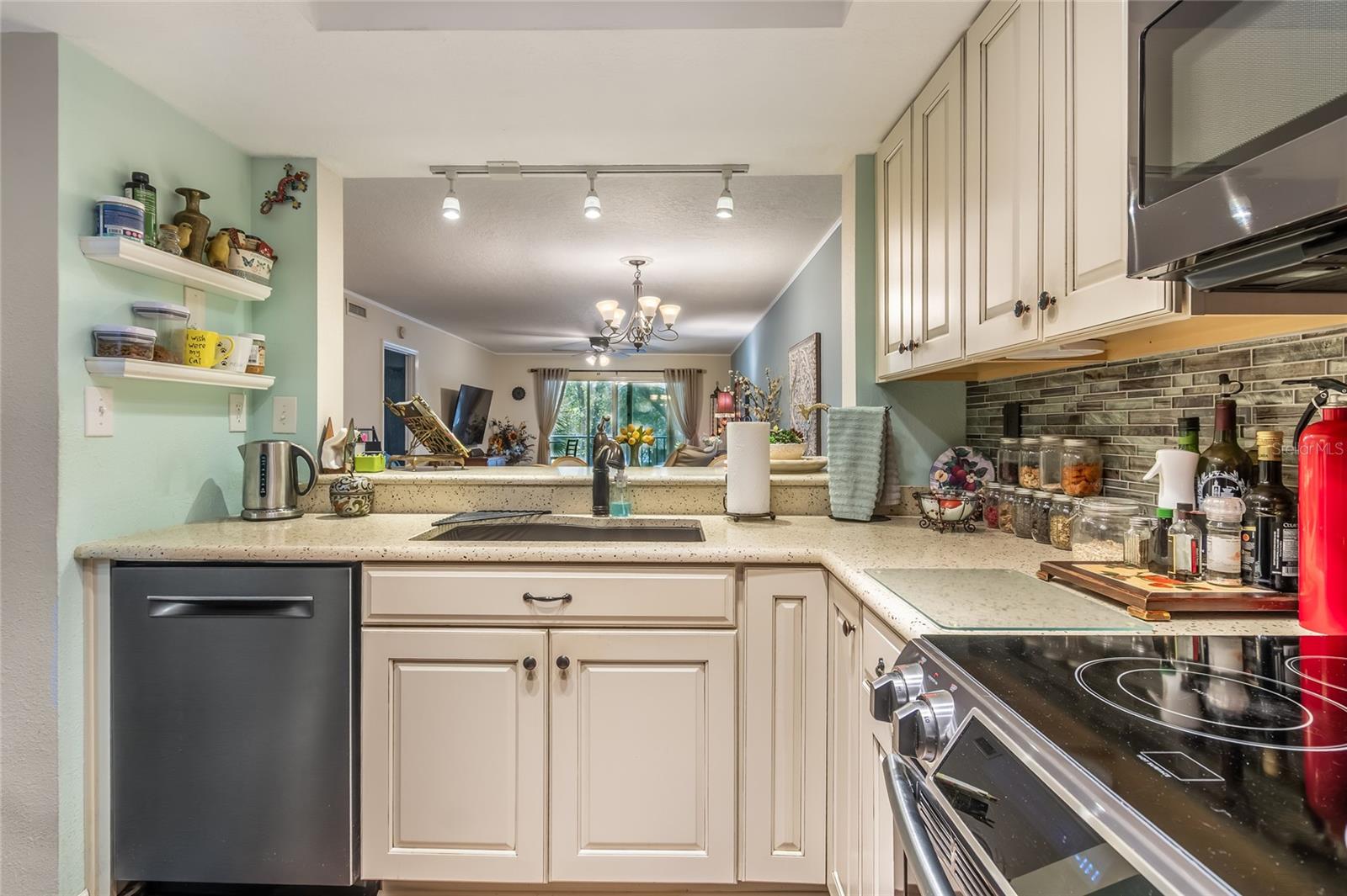 Image 14 of 55 For 90 Highland Avenue 318