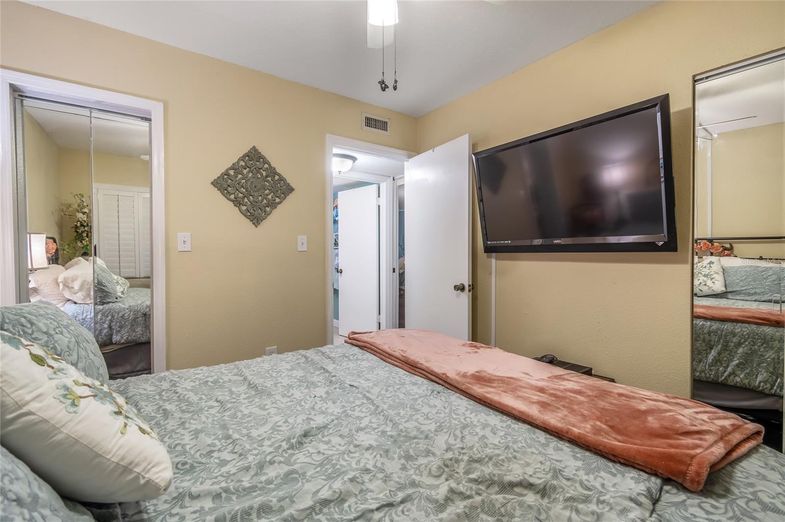 Image 28 of 55 For 90 Highland Avenue 318