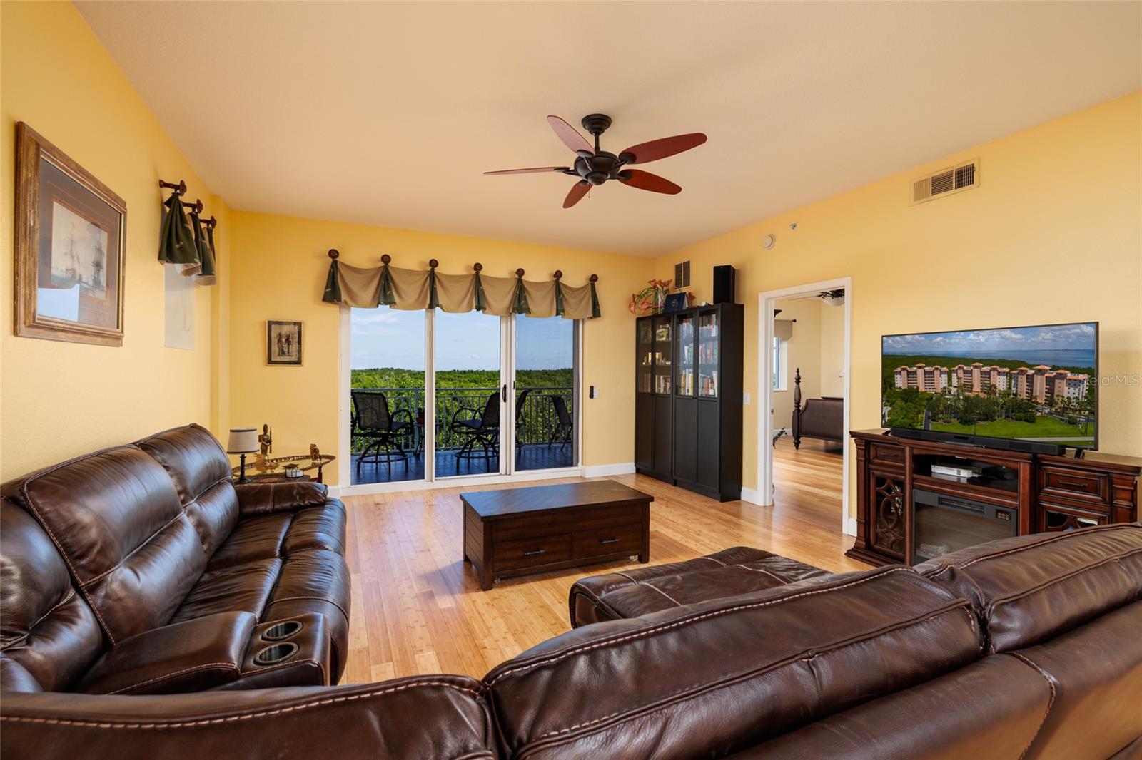 Listing photo id 20 for 12033 Gandy Boulevard N 151
