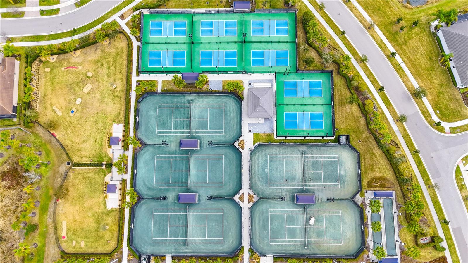 Listing photo id 57 for 4924 Pamplona Court