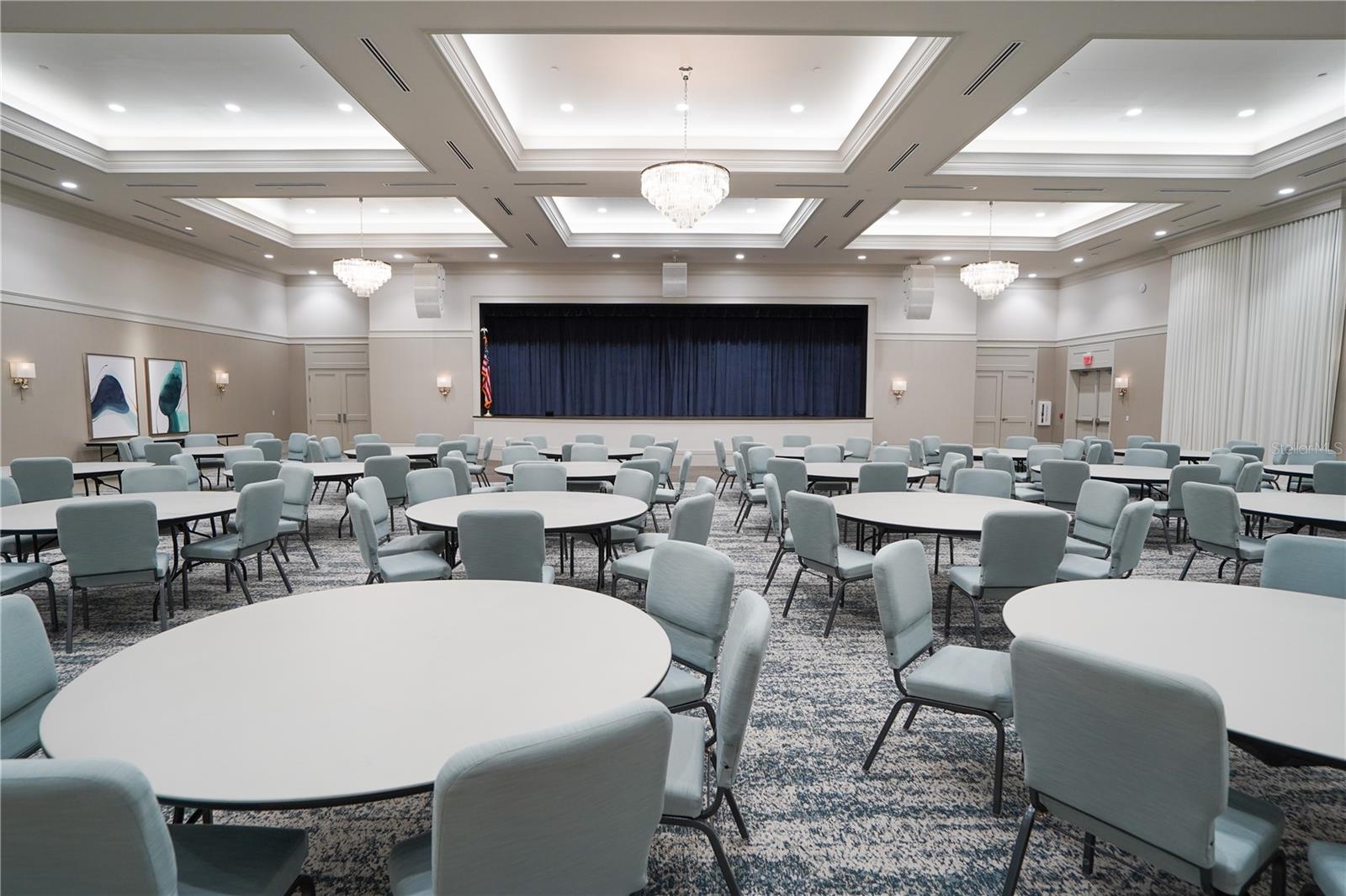 Listing photo id 61 for 4924 Pamplona Court