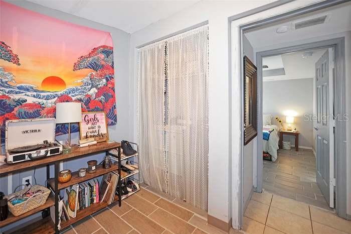 Image 10 of 35 For 2650 25th Avenue N