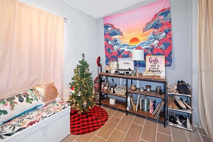 Image 11 of 35 For 2650 25th Avenue N