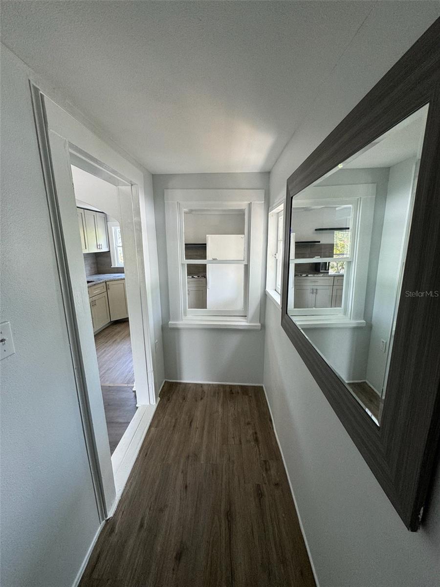 Image 13 of 35 For 2650 25th Avenue N