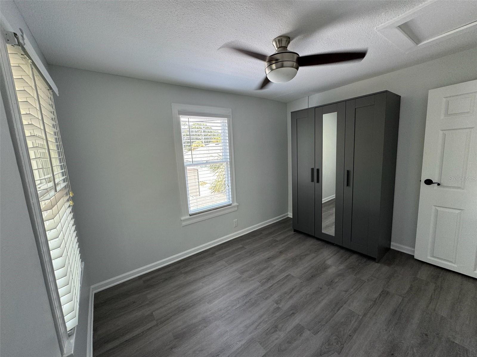 Image 17 of 35 For 2650 25th Avenue N