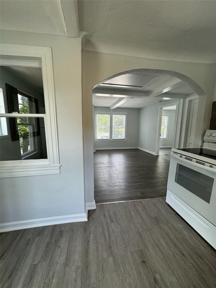 Image 23 of 35 For 2650 25th Avenue N