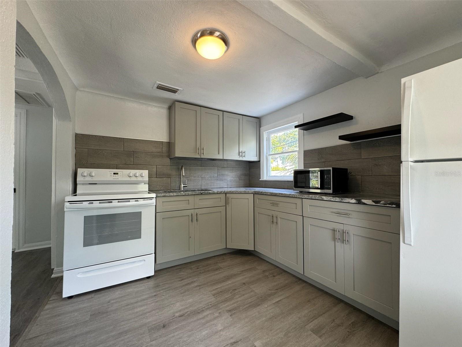 Image 24 of 35 For 2650 25th Avenue N