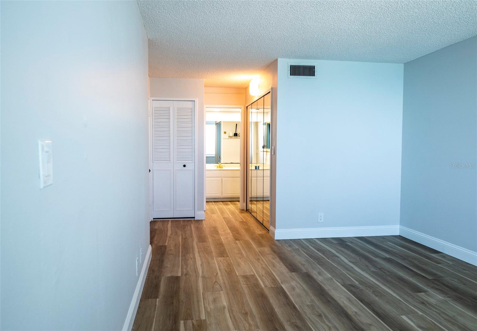 Image 11 of 40 For 7100 Sunset Way 810