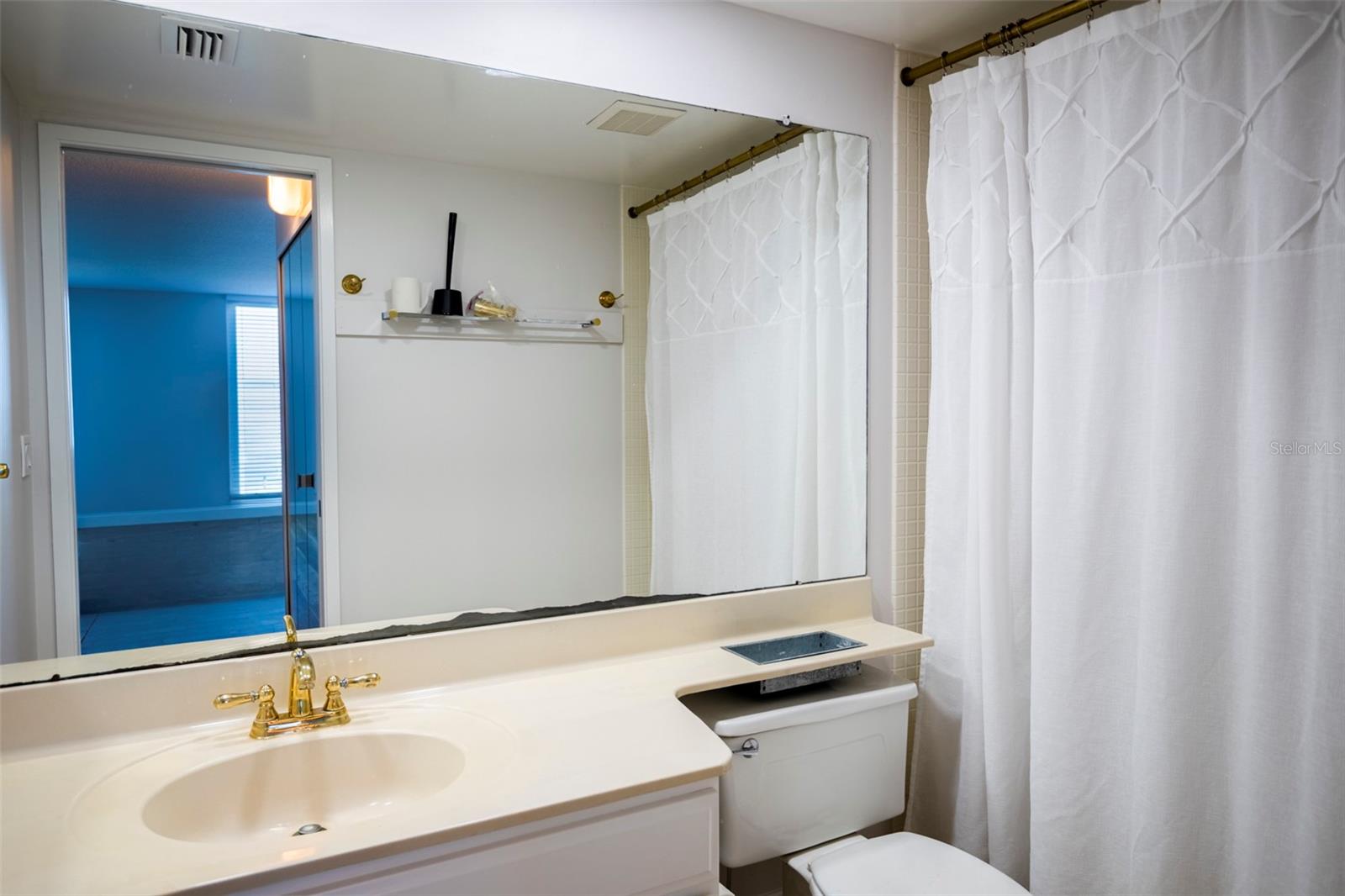 Image 13 of 40 For 7100 Sunset Way 810