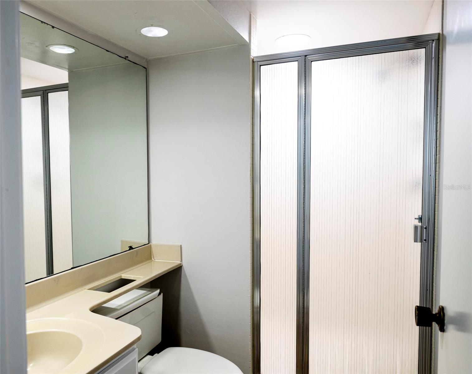 Image 15 of 40 For 7100 Sunset Way 810