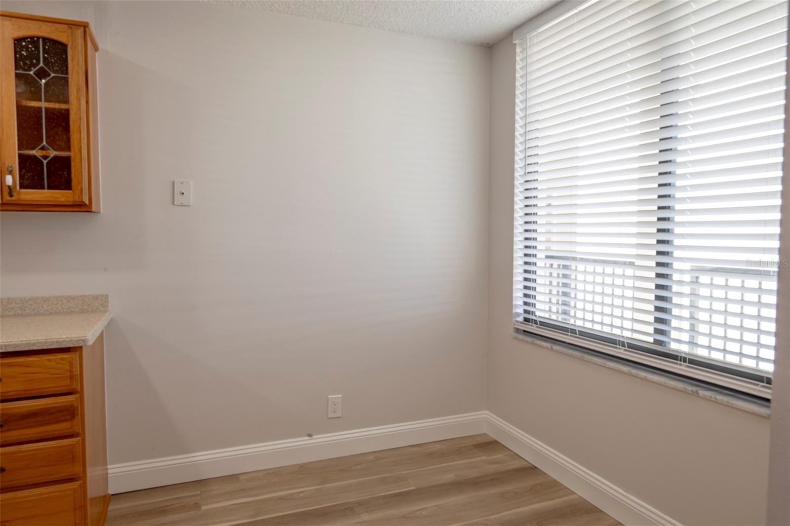 Image 18 of 40 For 7100 Sunset Way 810