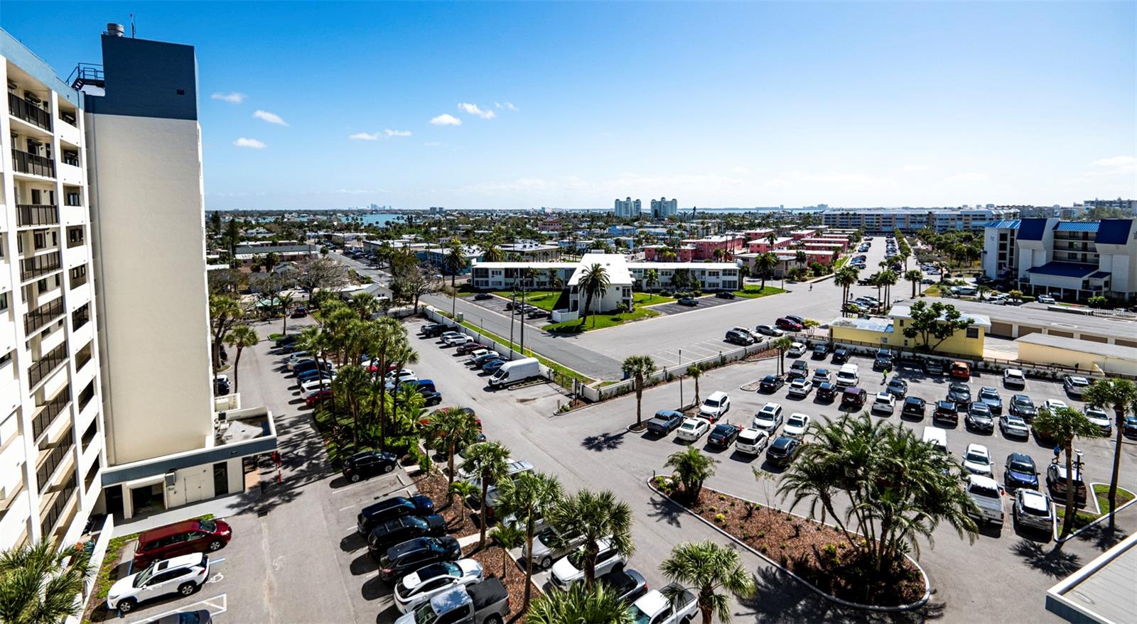 Image 21 of 40 For 7100 Sunset Way 810