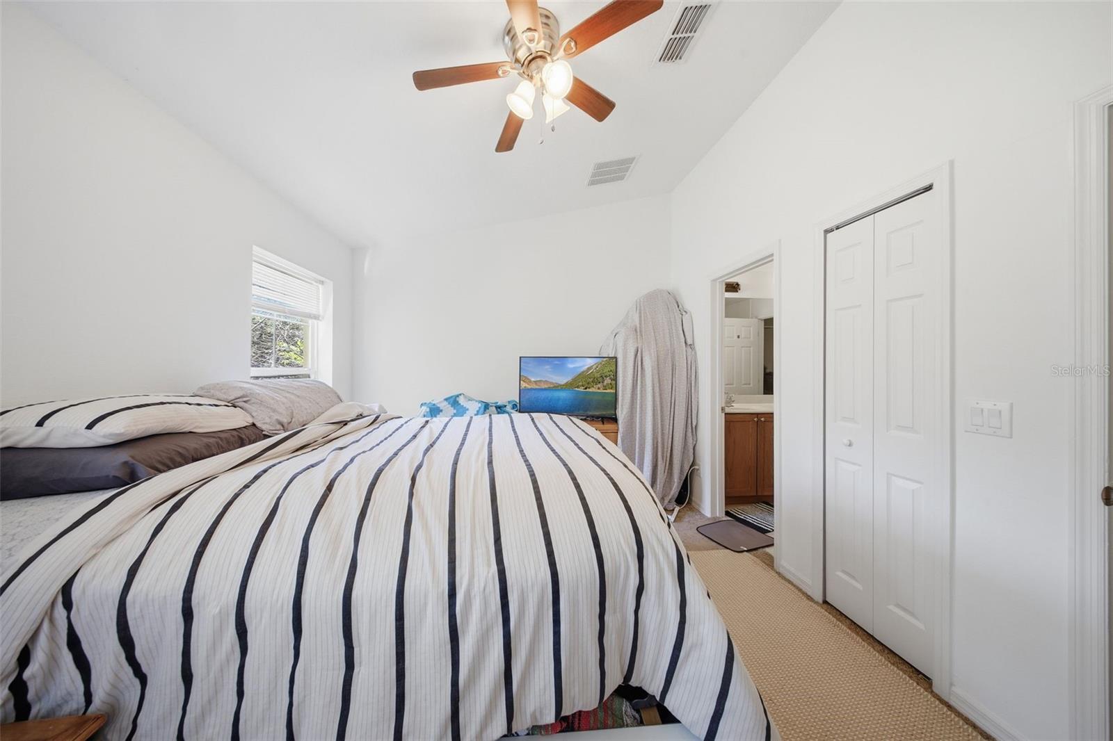 Image 15 of 27 For 10190 Regent Park Drive 2103