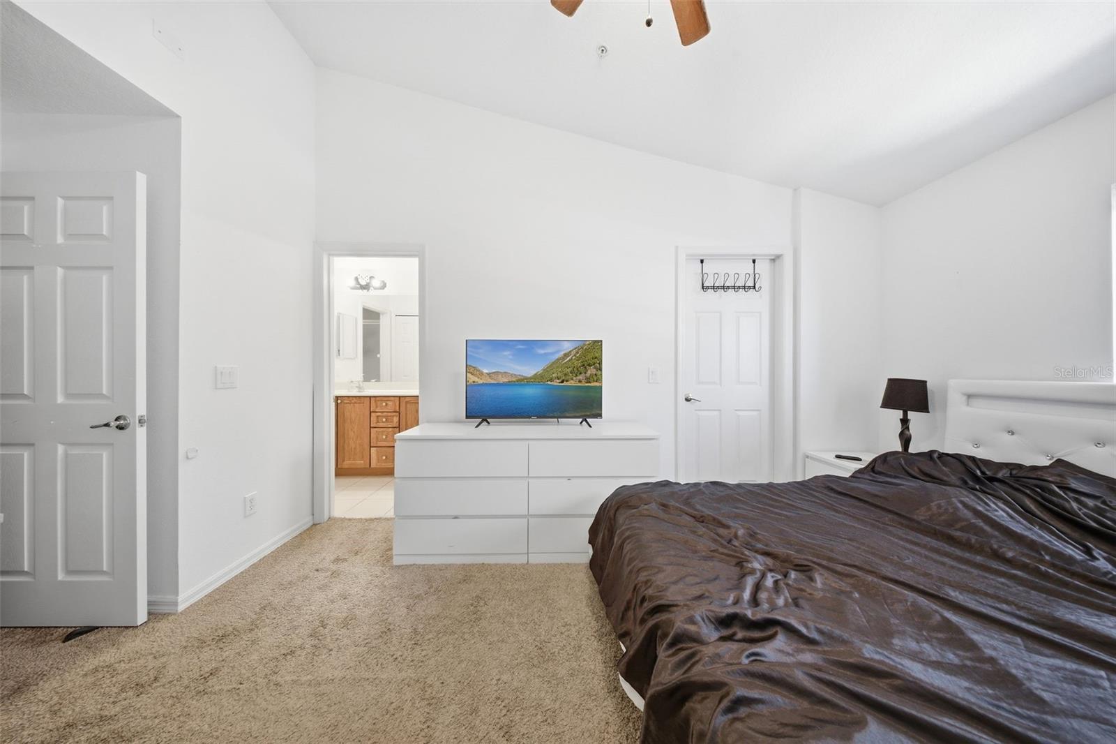 Image 19 of 27 For 10190 Regent Park Drive 2103