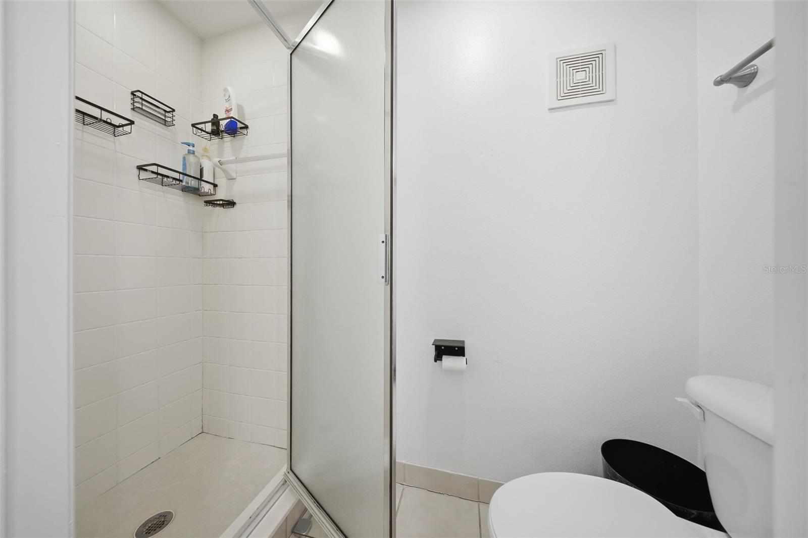 Image 21 of 27 For 10190 Regent Park Drive 2103