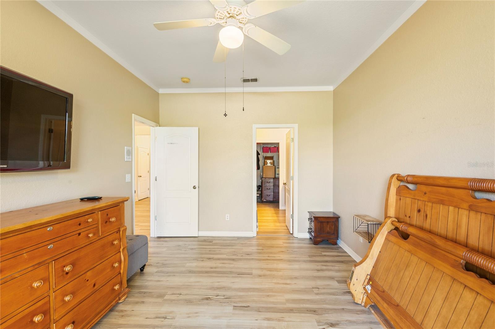 Image 12 of 39 For 1050 Starkey Road 2102