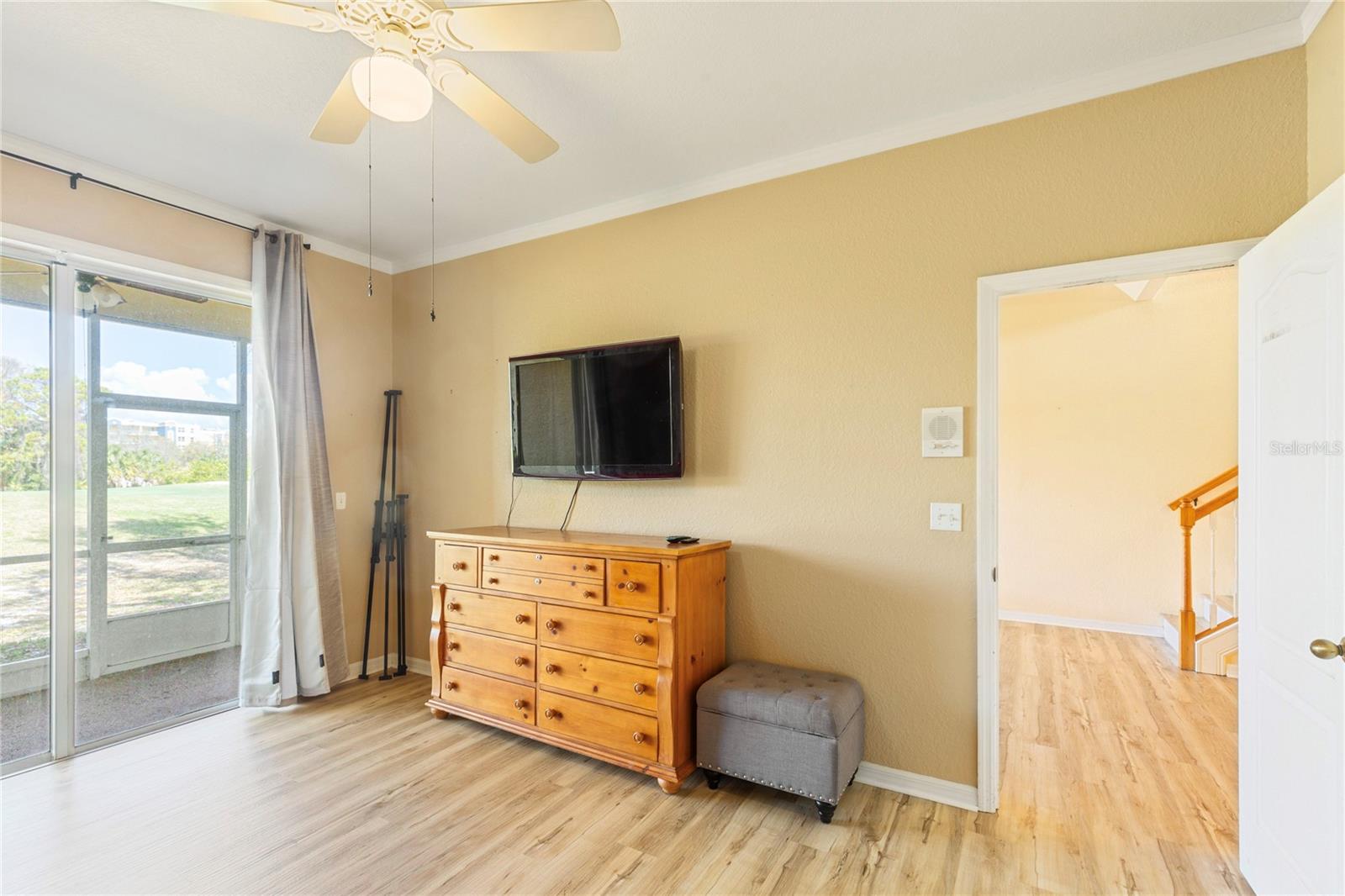 Image 14 of 39 For 1050 Starkey Road 2102