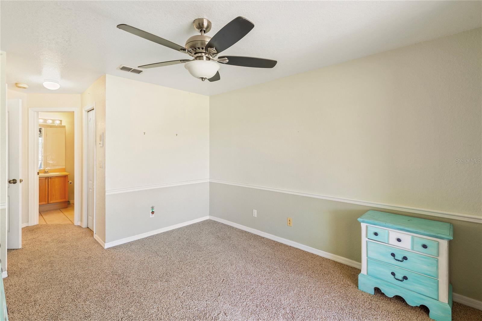 Image 19 of 39 For 1050 Starkey Road 2102