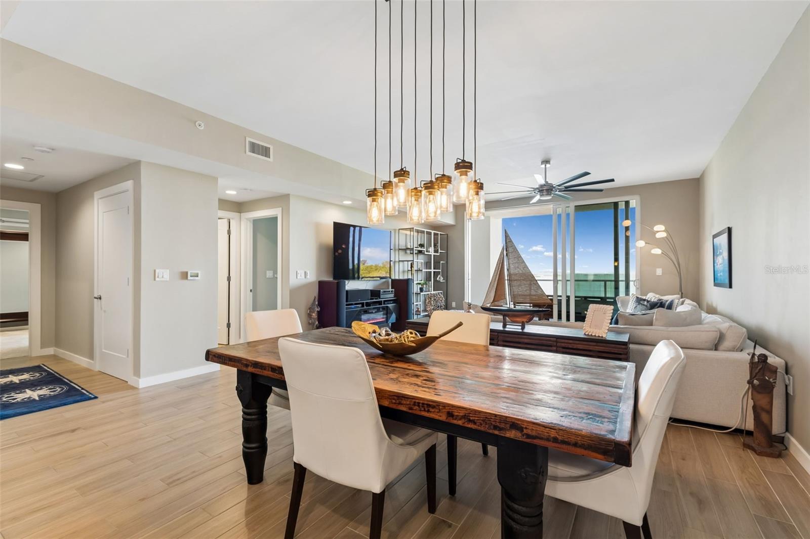 Image 20 of 100 For 920 Osceola Avenue 604