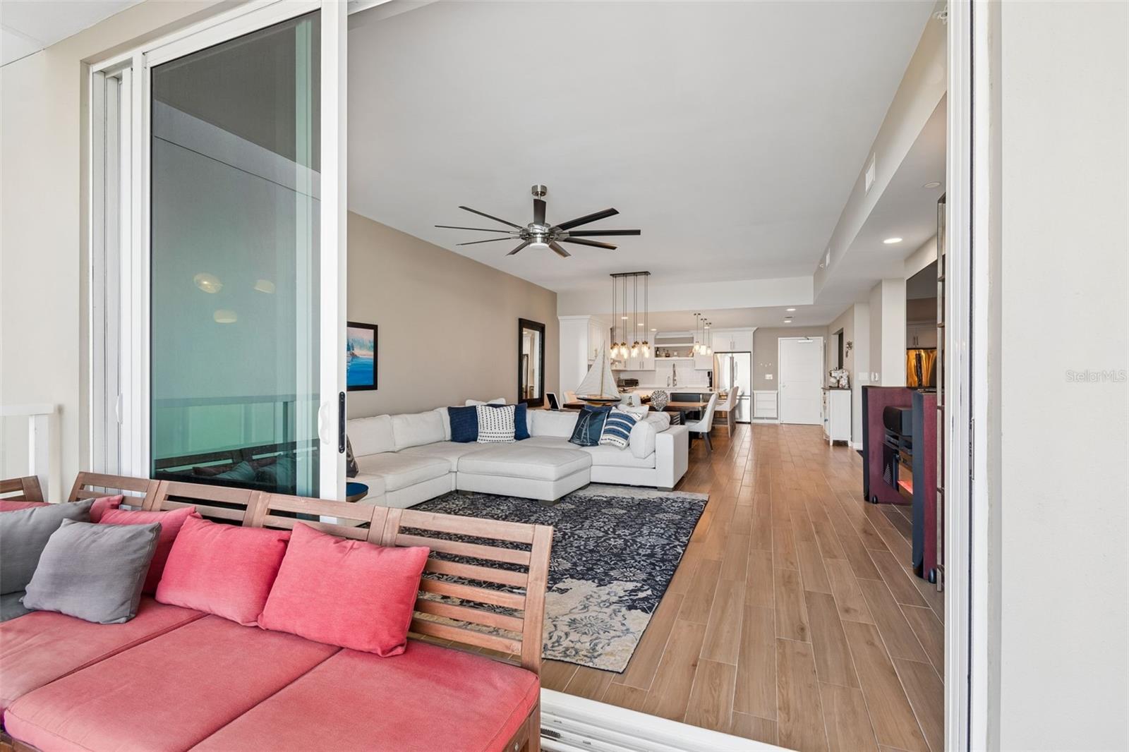 Image 28 of 100 For 920 Osceola Avenue 604