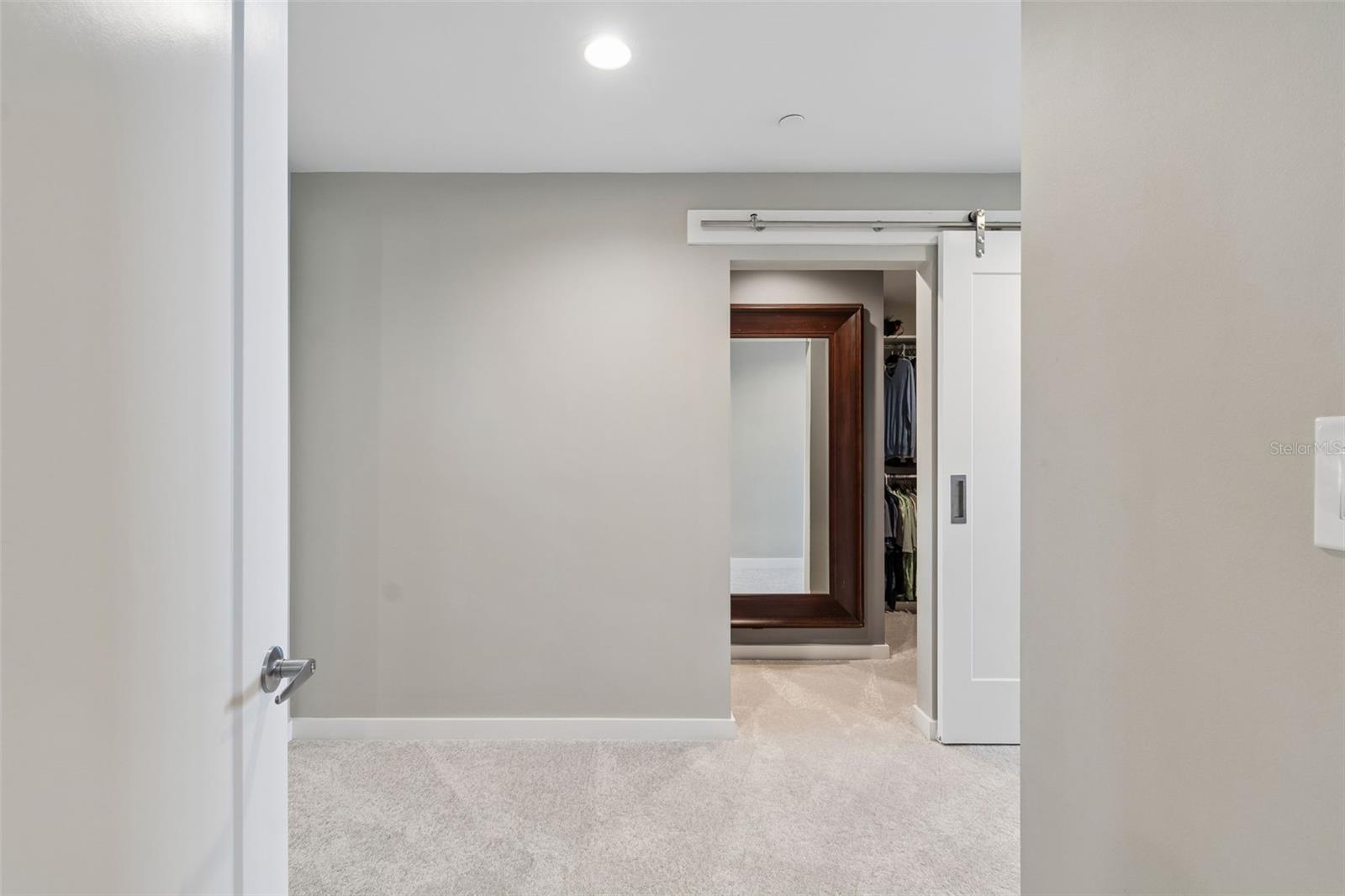 Image 34 of 100 For 920 Osceola Avenue 604