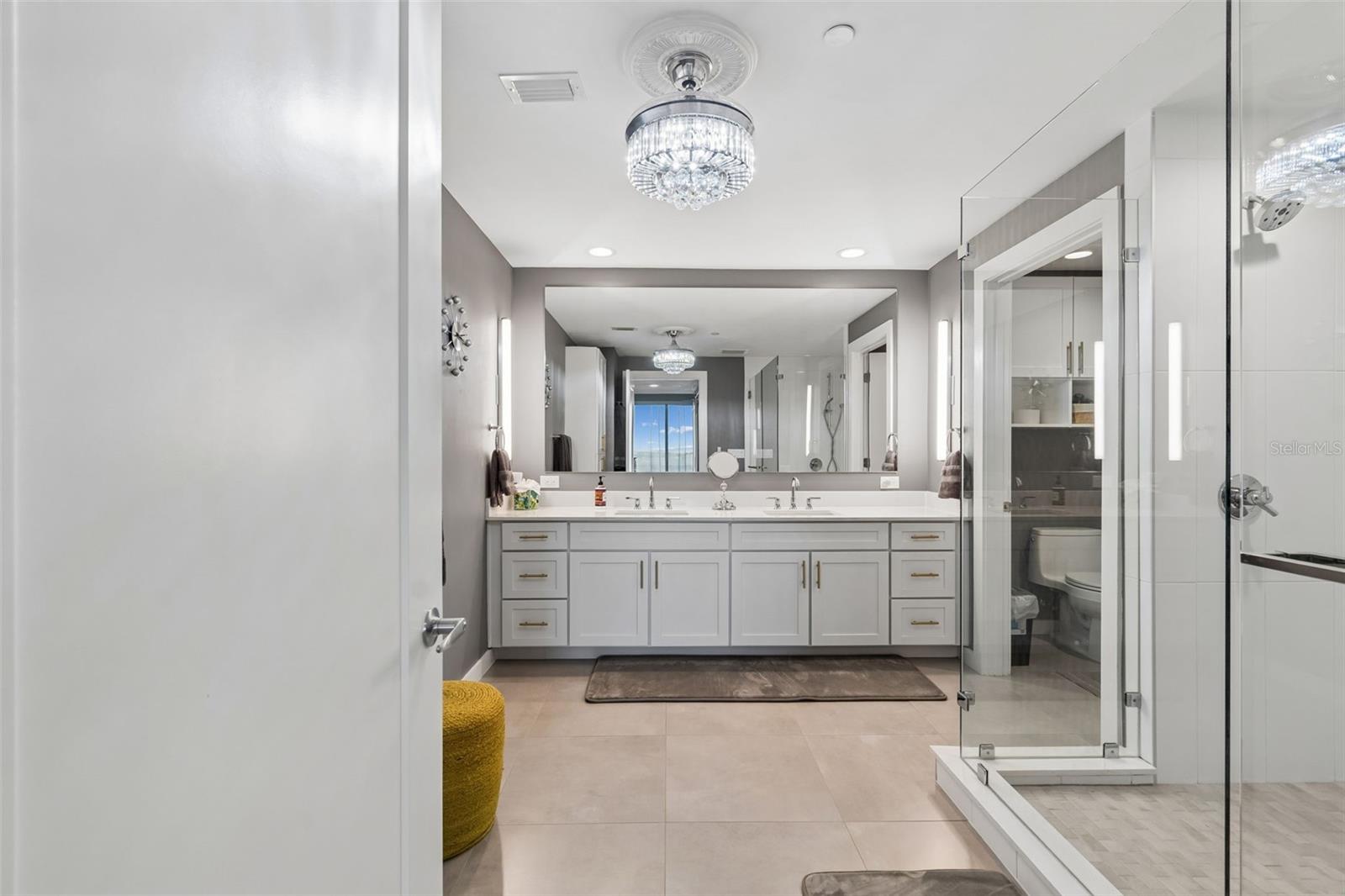 Image 46 of 100 For 920 Osceola Avenue 604