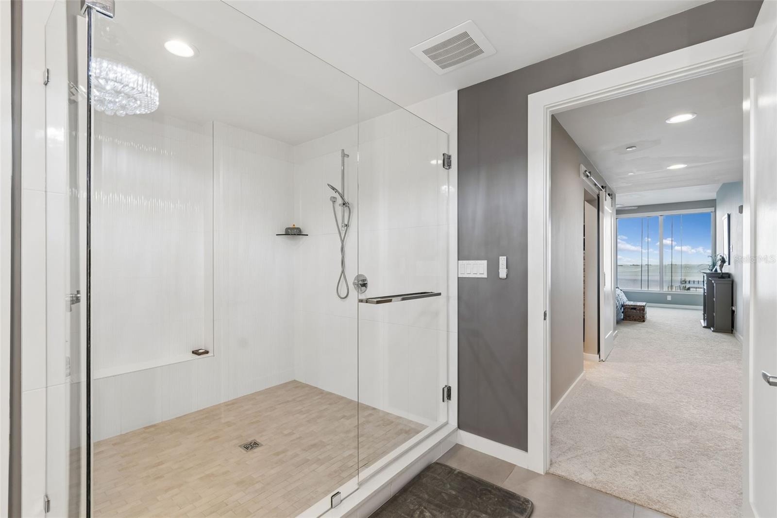 Image 49 of 100 For 920 Osceola Avenue 604