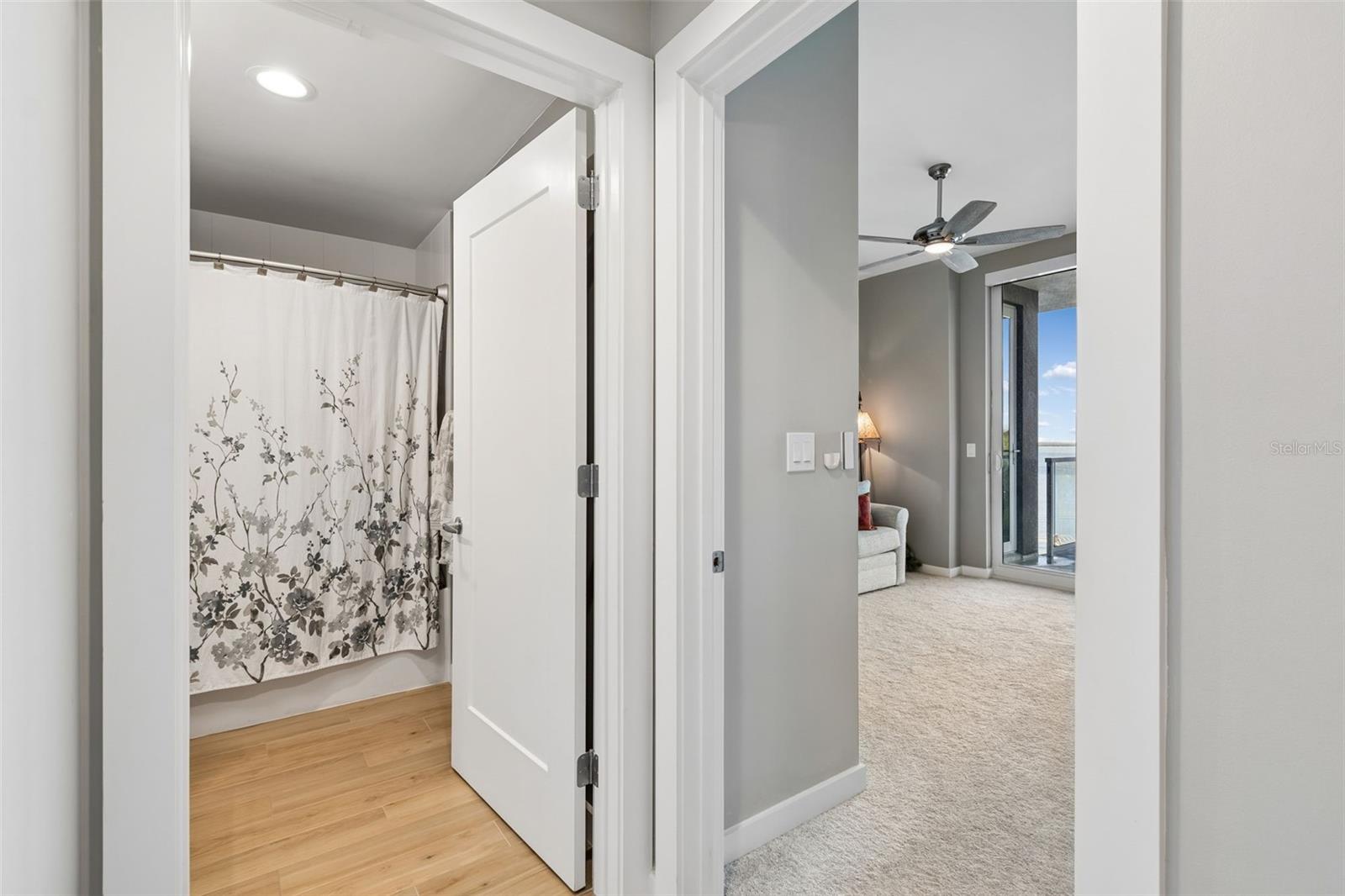 Image 53 of 100 For 920 Osceola Avenue 604