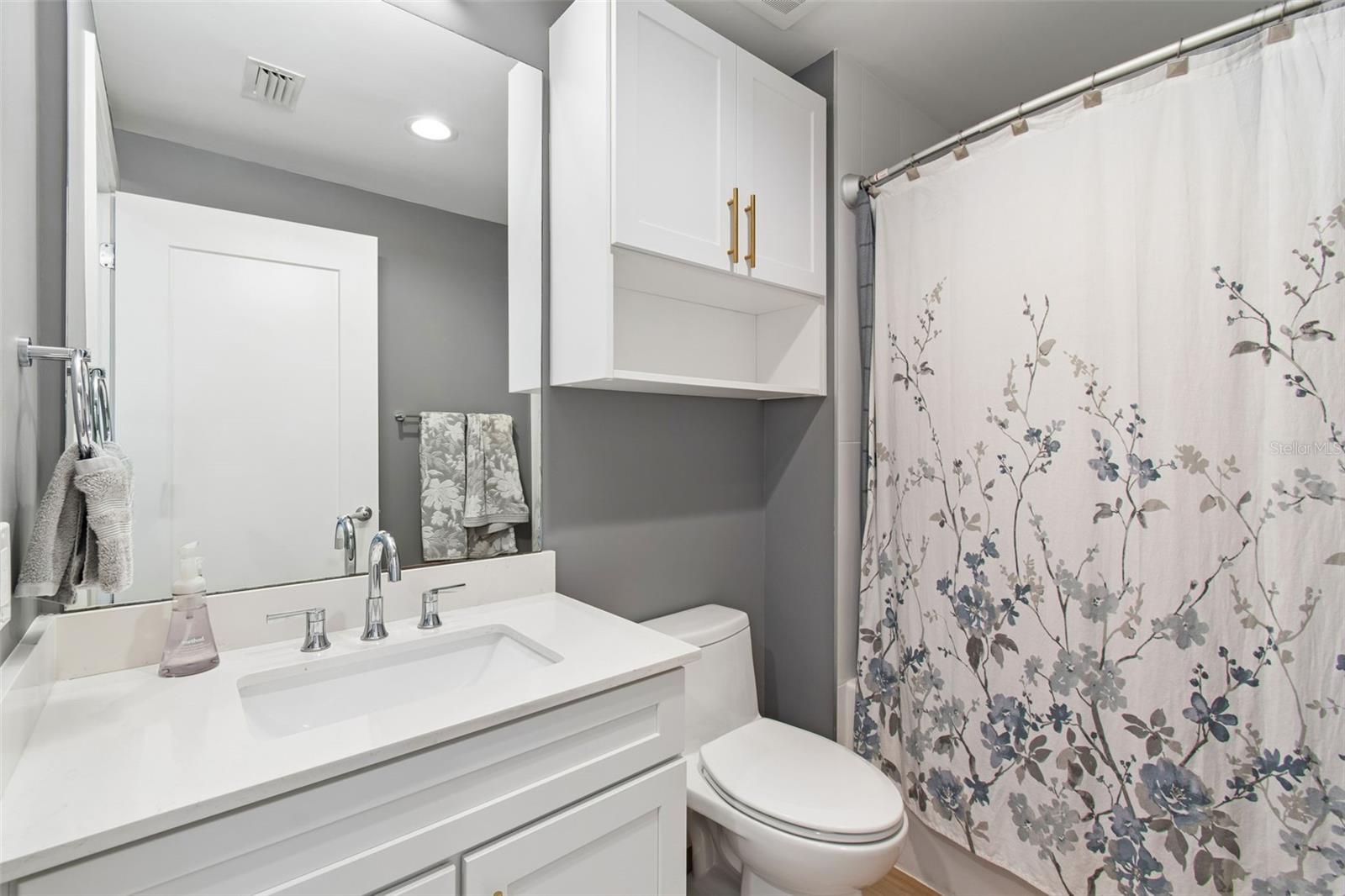 Image 54 of 100 For 920 Osceola Avenue 604