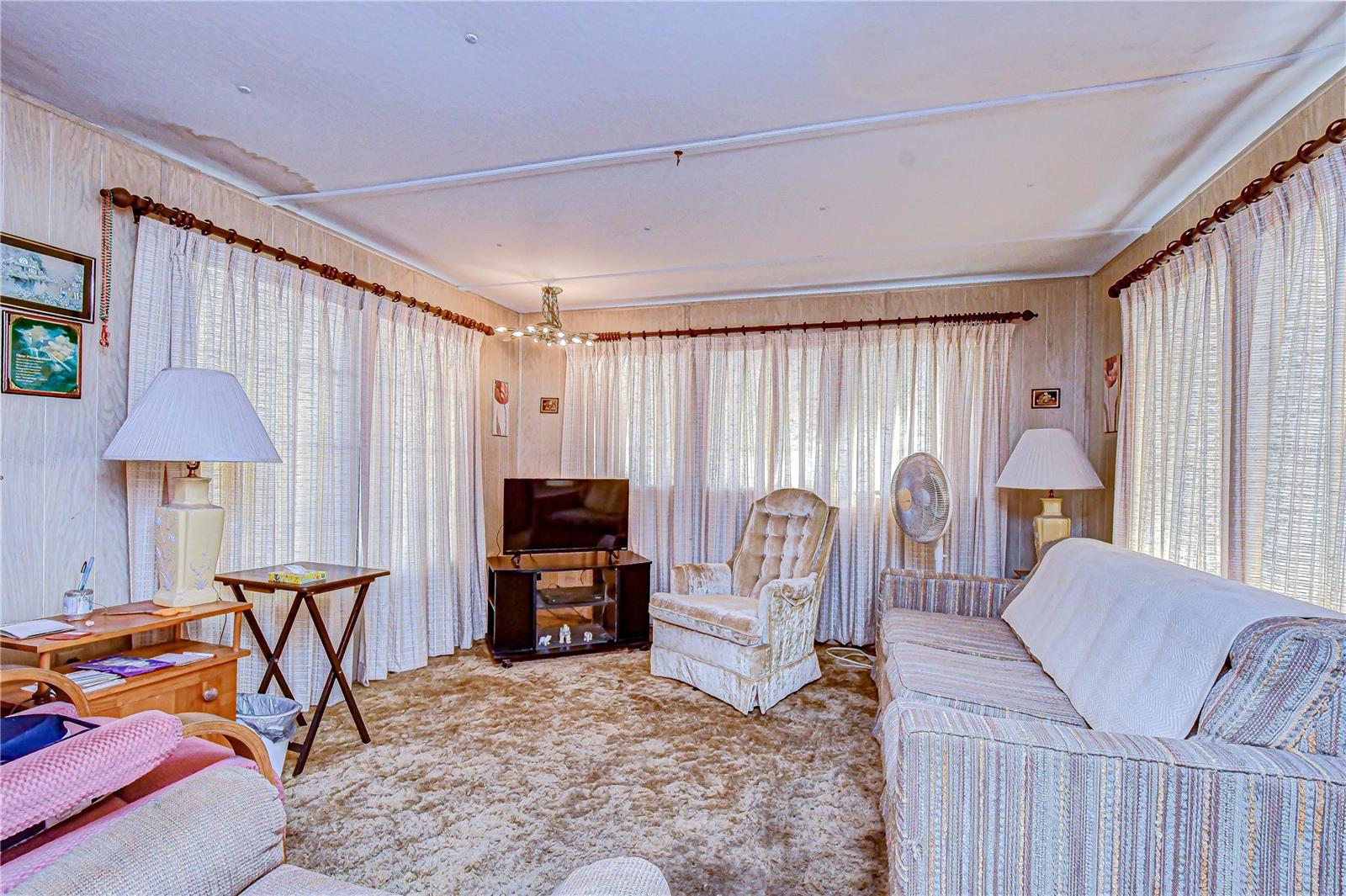 Image 10 of 33 For 37427 Hammond Drive